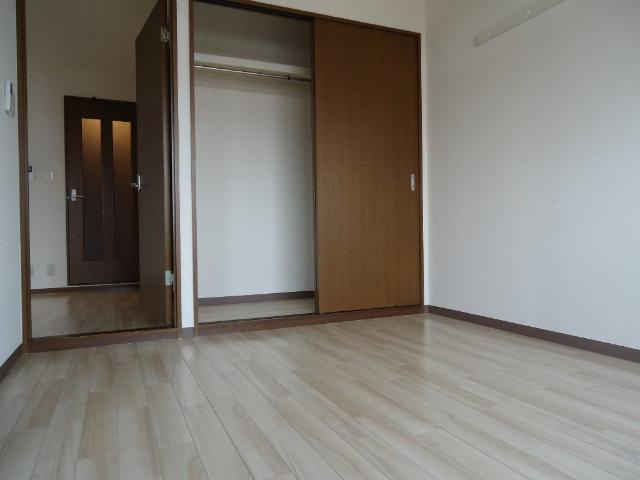 サンライズ１番館の内装|洋室Ｂ