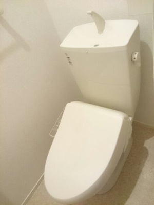 【トイレ】 | アヴァンティⅣ | ゆったりとした空間のトイレです
