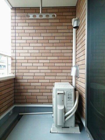 【バルコニー】 | アムール　Ｅ棟 | 落ち着いた時間を過ごせるバルコニーです