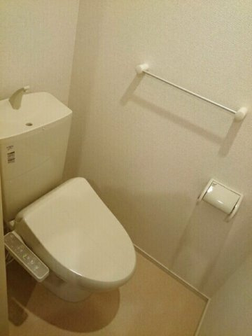 【トイレ】 | アムール　Ｅ棟 | 落ち着いた色調のトイレです