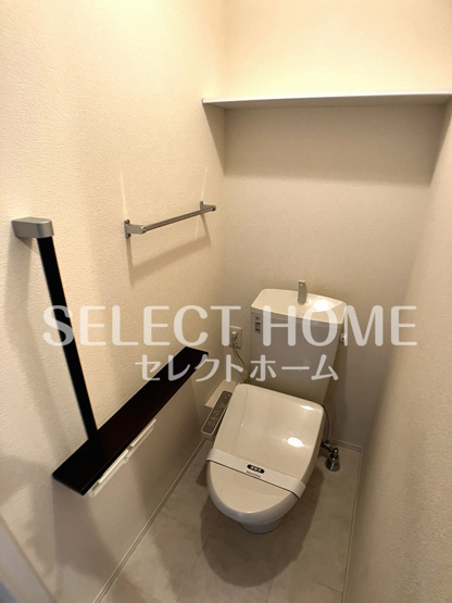 【トイレ】 | Ｄ－ｒｏｏｍ上地　Ｂ棟 | 清潔感のあるトイレです