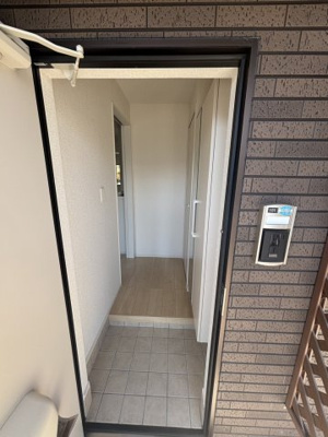 【玄関】 | ヌーフ | 収納もある玄関です
