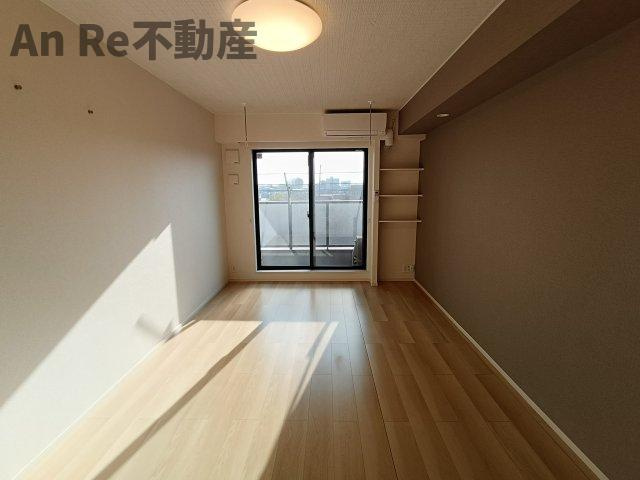 さいたま市緑区大字大門のアパートの居間・リビング