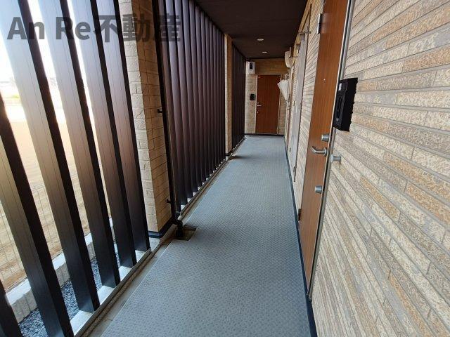 さいたま市緑区大字大門のアパートのロビー