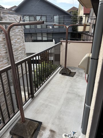 三鷹市井の頭１丁目のアパート