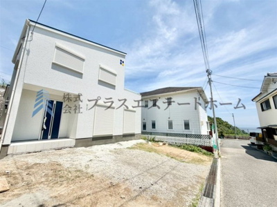 【外観】 | 須磨区一ノ谷町2丁目新築戸建 | 並列3台駐車可能♪