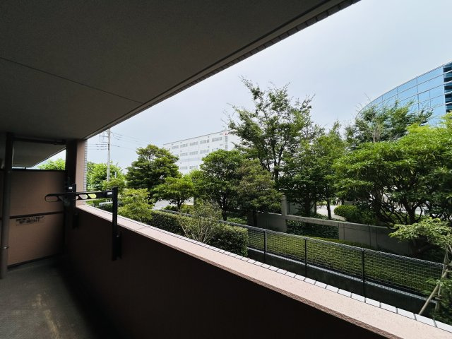 全力改装中！！当初の予定より遅れていますが、８月には完成？する様な気もしています。。。それまで少し期待を込めつつお待ちください。さーせん！！『ベイステージ横浜４３２』リフォームの展望