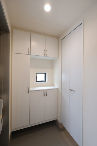 《仲介手数料無料》蓮田市大字黒浜2343-3新築一戸建てハートフルタウンの玄関