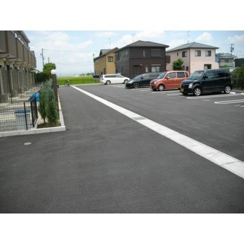 ＦＯＲＳＩＧＨＴ　ＯＺＯＮＯ　Ⅱの駐車場