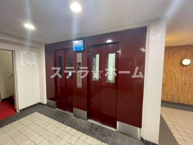 新大阪スカイハイツのその他共用部分|エレベーター2基あります