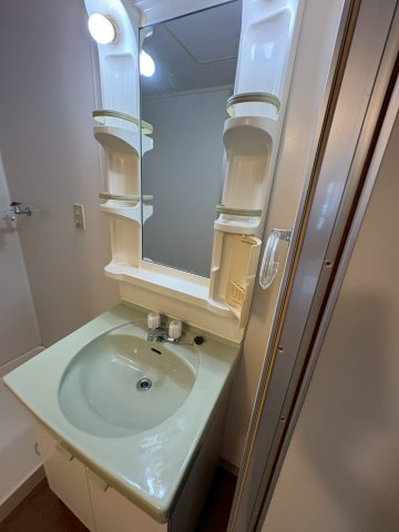 松本マンション５の洗面所