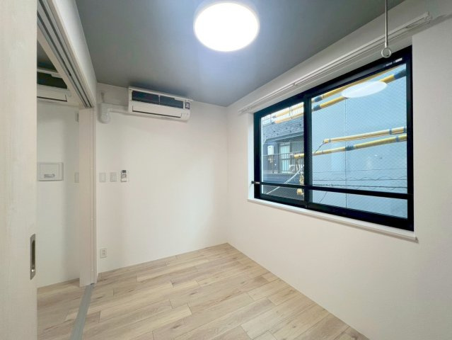 CASA　PIAZZA　西日暮里の洋室
