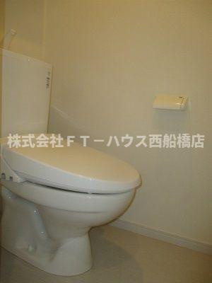 リブリ・ルフェリドーチェ 船橋のトイレ