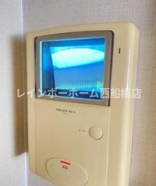 プレステージ11番館の玄関
