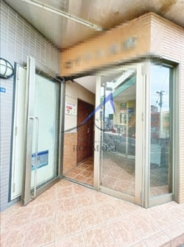 ロイヤル白楽のエントランス|エントランスです。