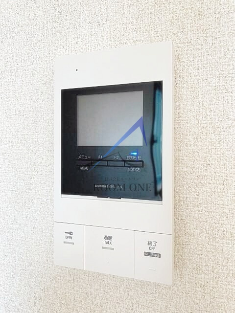 ロイヤル白楽のセキュリティ|モニター付きインターホンです。