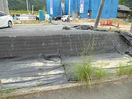 安佐北区深川1丁目の前面道路含む現地写真