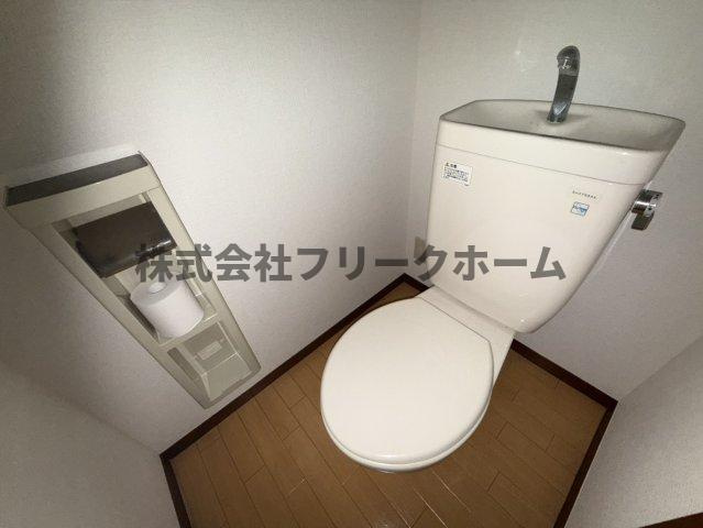 小金井市東町３丁目のアパートのトイレ