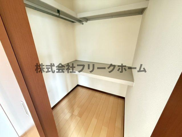 小金井市東町３丁目のアパートの収納