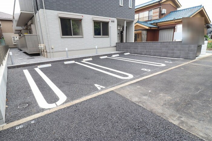 ソレイユの駐車場