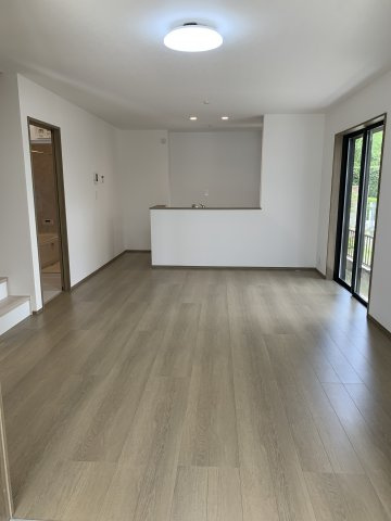 大久保町西島　新築一戸建ての居間・リビング