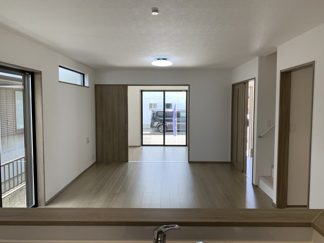 大久保町西島　新築一戸建ての居間・リビング