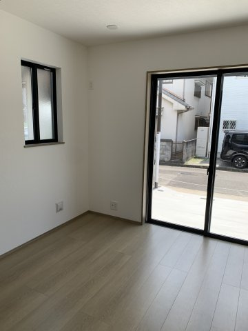 大久保町西島　新築一戸建ての洋室