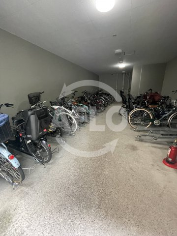 アーデンタワー新町　堀江小学校区の設備|アーデンタワー新町　駐輪場