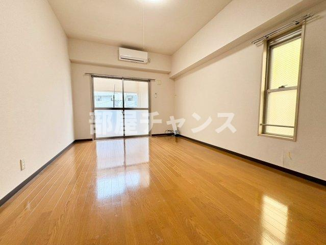 プリマベーラ名駅の居間・リビング