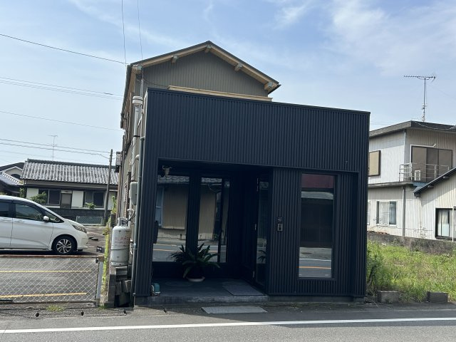 阿南市津乃峰町長浜中古戸建(内装リフォーム済)の外観