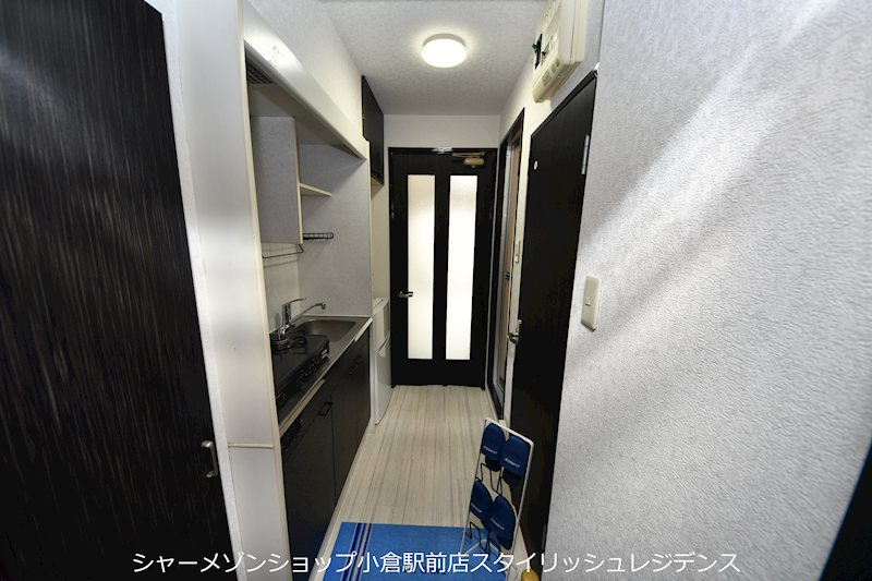 リファレンス南小倉の玄関|※イメージ写真となるため、現況と異なる場合は現況を優先します