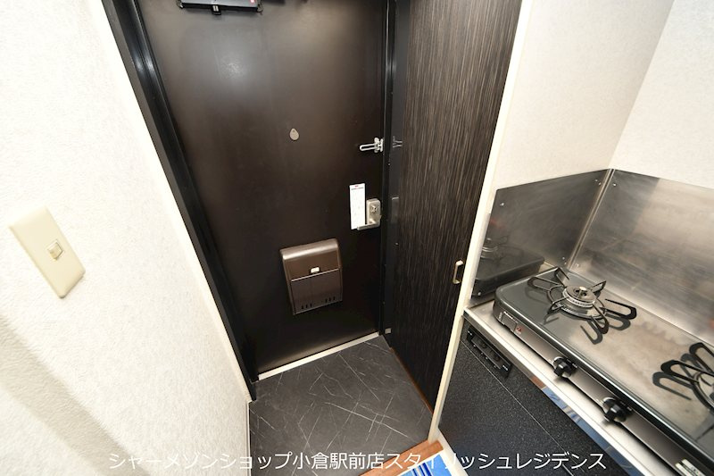 リファレンス南小倉の玄関|※イメージ写真となるため、現況と異なる場合は現況を優先します