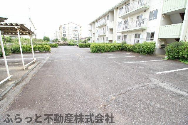 竜ヶ崎ハイツBの駐車場|駐車場があります