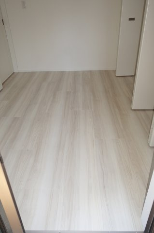 レアライズ西日暮里ノースの寝室