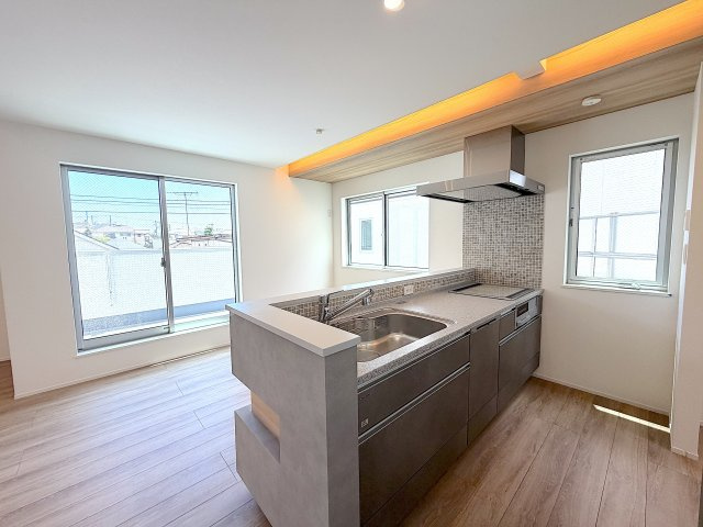 全4棟／シンプルモダンなデザイナーズハウス／港北区下田町3丁目のキッチン