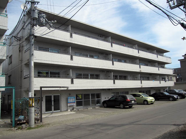 クリスタルヒルズ