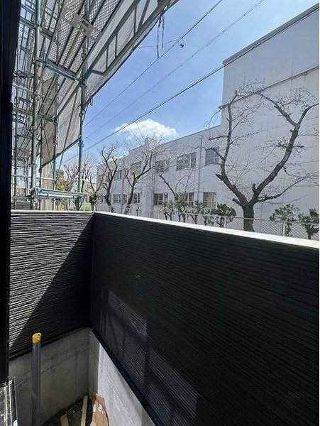 BELLE ROSE大江 WEST(A棟)のバルコニー