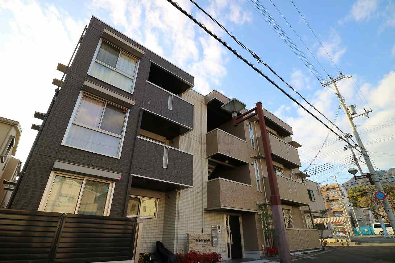 神戸市灘区六甲町５丁目のアパート