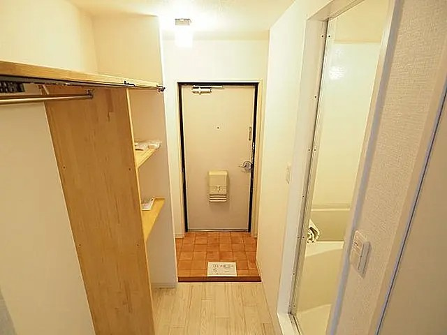 神戸市東灘区本山中町４丁目の賃貸マンションの玄関
