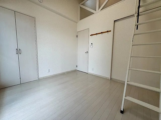 神戸市中央区中島通３丁目のテラスの居間・リビング