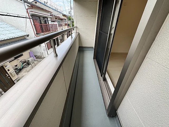 神戸市中央区中島通３丁目のテラスのバルコニー