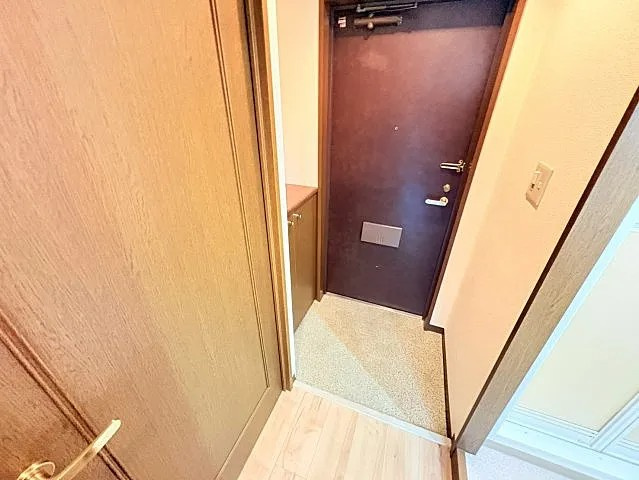 ビエント六甲１の玄関