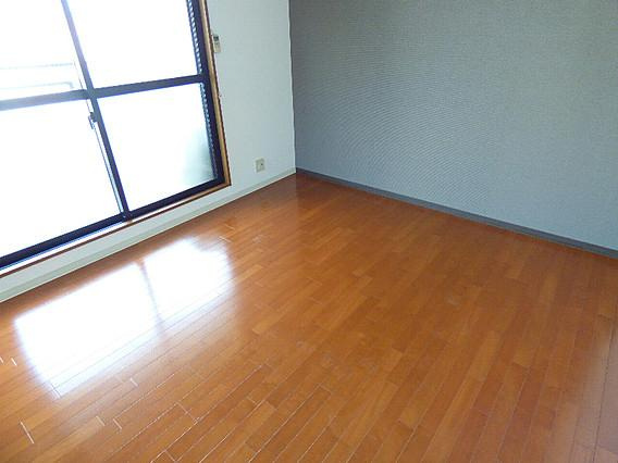 神戸市灘区城内通４丁目の賃貸マンションの洋室