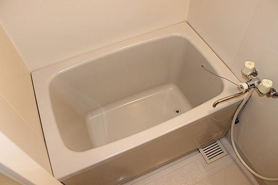 神戸市灘区城内通４丁目の賃貸マンションの浴室