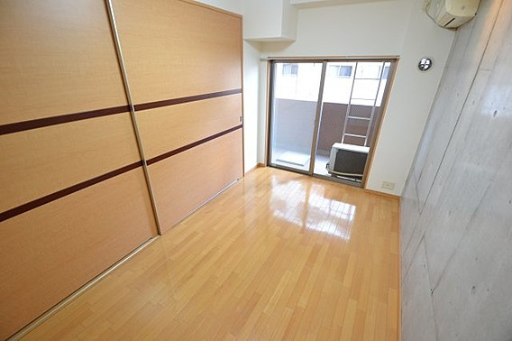 神戸市中央区元町通６丁目の賃貸マンションの洋室