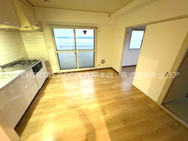 神戸市東灘区御影本町３丁目の賃貸マンションの居間・リビング
