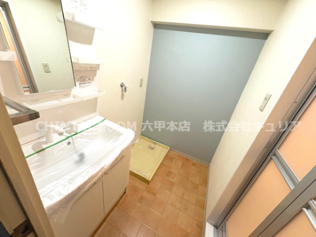 神戸市東灘区御影本町３丁目の賃貸マンションの独立洗面台