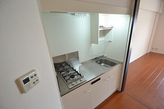 神戸市中央区熊内町５丁目の賃貸マンションのキッチン