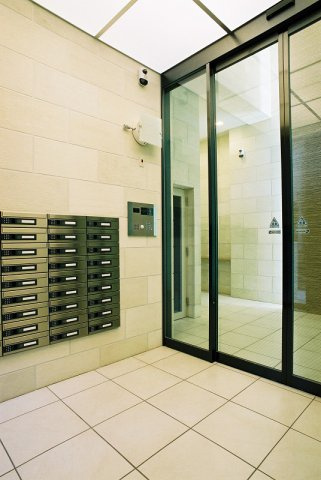 神戸市灘区友田町３丁目の賃貸マンションのロビー