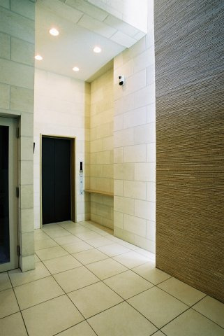 神戸市灘区友田町３丁目の賃貸マンションのロビー
